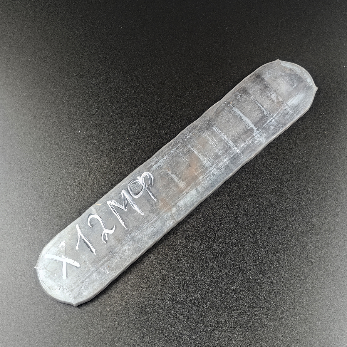 Кованая заготовка из стали Х12МФ, 200х40х4мм